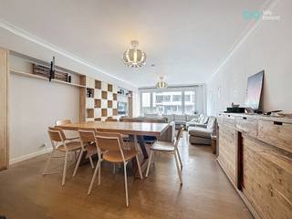 E-mail: demis.hardiquest@weinvest.be / Tel: 0493 83 73 13We Invest biedt u met plezier en exclusiviteit dit appartement met drie slaapkamers aan, met...