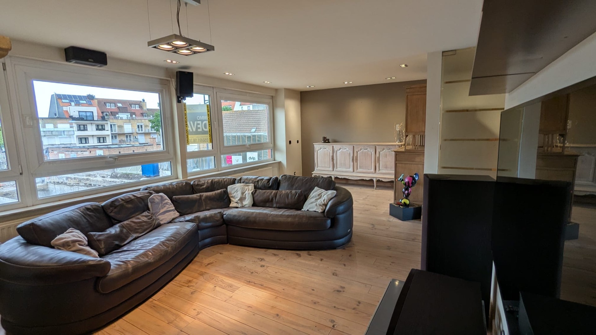Instapklare en bijzonder ruime familie- en/of vakantiewoning in het centrum van Knokke - foto 3