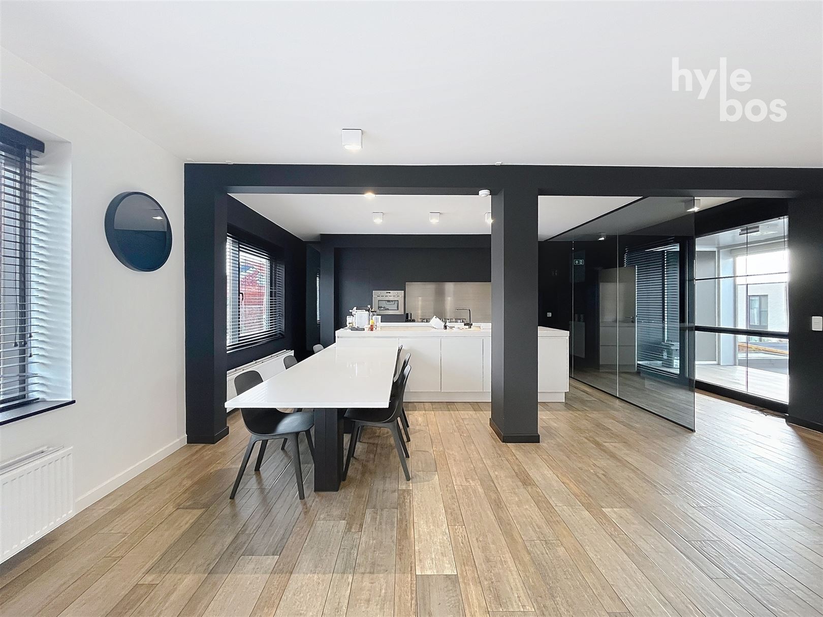 Commercial à louer à Saint-Nicolas - photo 4