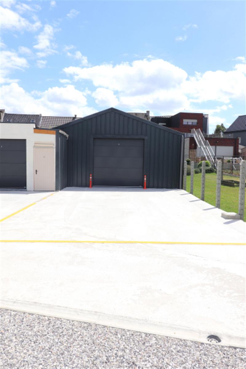 Loods (140m²) met buitenparking (96m²) te centrum Haaltert - foto 5