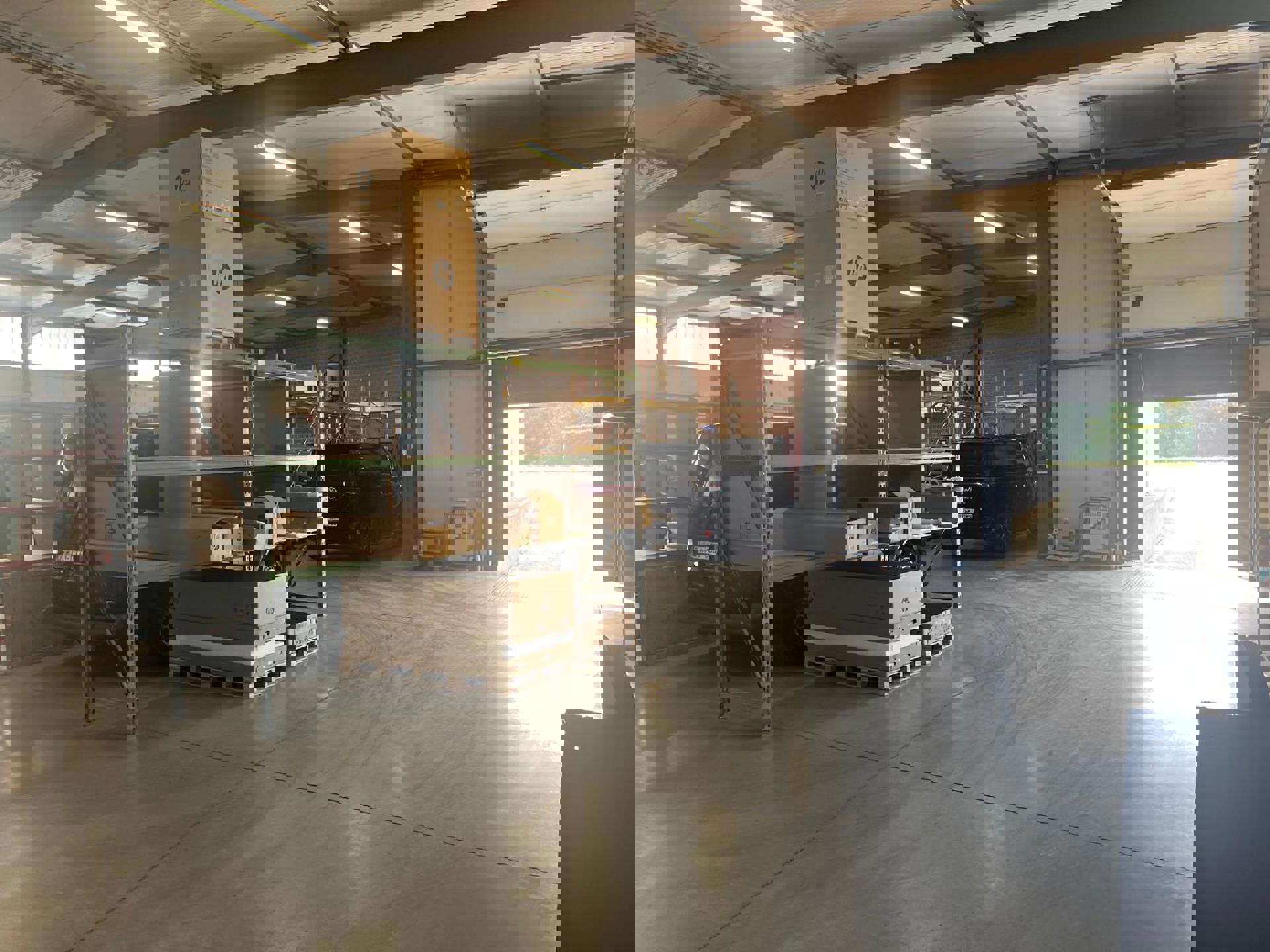 Lier: Magazijn 1.050m² met loskade en kantoor - foto 5