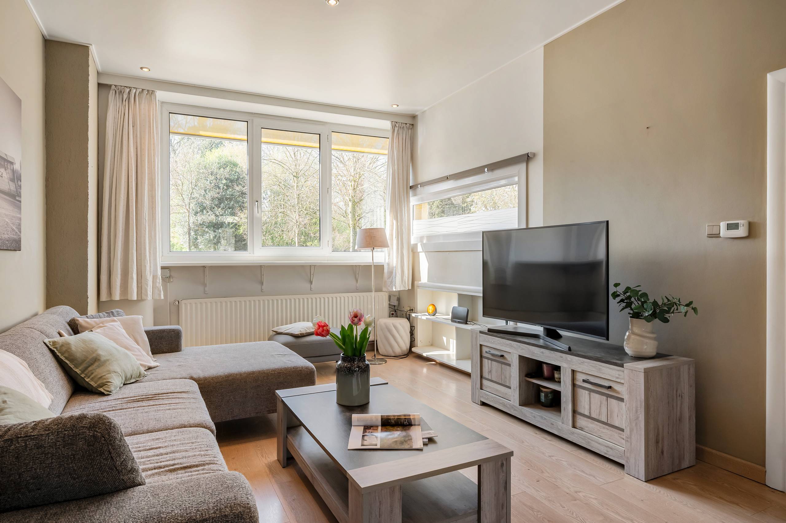 Karaktervolle woning met veranda en tuin tegenover het park - foto 4