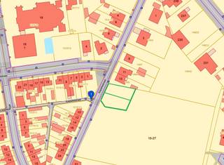 Goed gelegen perceel grond van 416m², geschikt voor het bouwen van een halfopen woning.<br /><br />Goedgekeurde verkavelingsvergunning.<br /><br />Voorschriften volgens Ruimtelijk uitvoeringsplan Centrum Wielsbeke.<br /><br />Bouwdiepte:<br /> - gelijkvloers: max 18 m<br /> - verdieping: max 15 m<br />Dakvorm vrij te kiezen.<br />Maximaal twee bouwlagen plus een onderdakse bouwlaag bij hellend dak.<br />Ondergrondse bouwlaag mogelijk.<br />Minimum één autobergplaats of standplaats verplicht op eigen terrein.<br />Carport mogelijk<br />Bij gebouw van max 40 m²<br /><br />prijs: 114.400,- euro (275 €/m²)