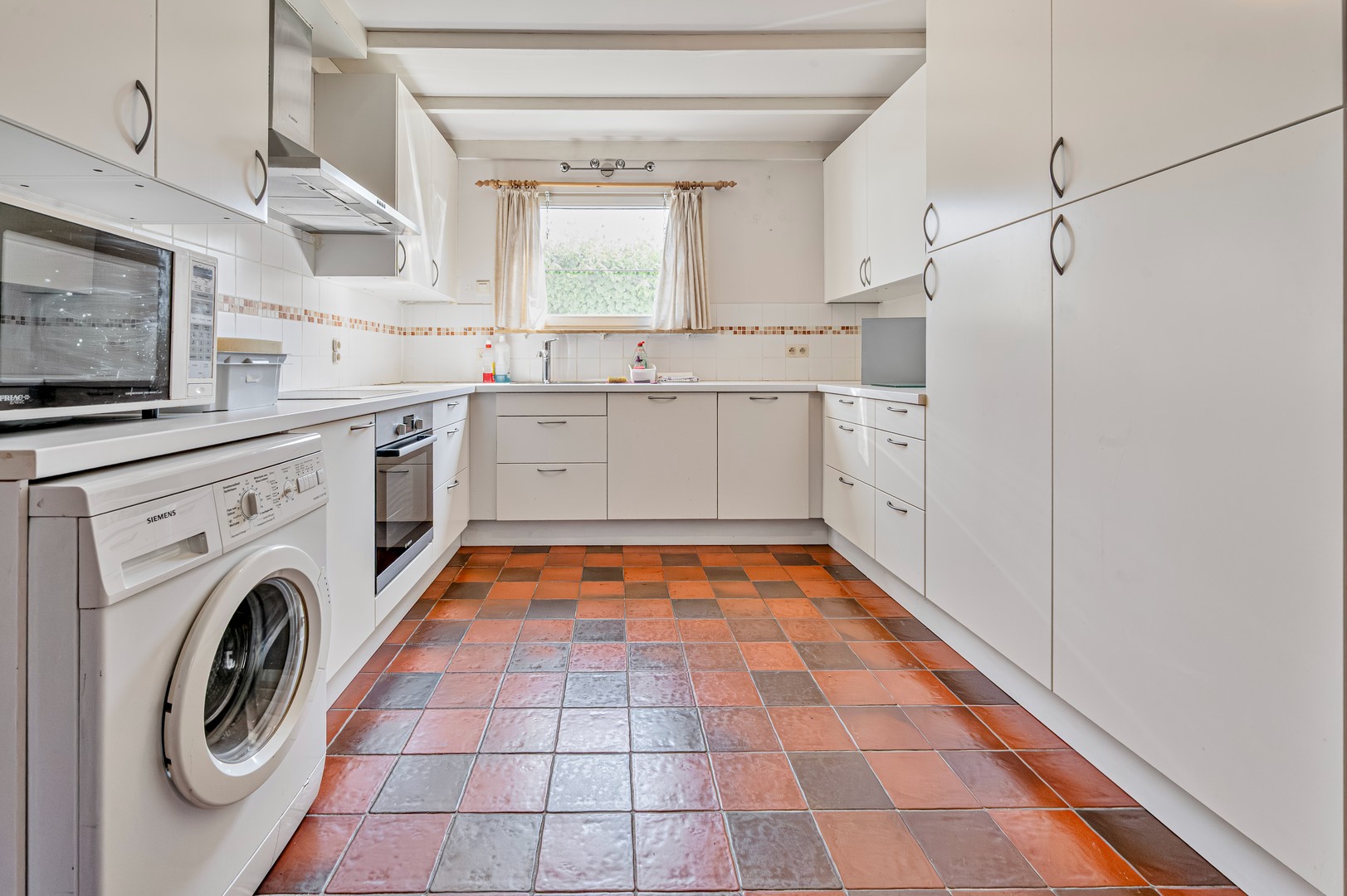 Charmante, vrijstaande woning in een rustige en residentiële omgeving - foto 3