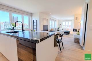 Volledig gerenoveerd appartement met 3 slaapkamers in een villa residentie met zicht op het Zegemeer.Indeling: Inkomhall met vestiaire en aparte WC...