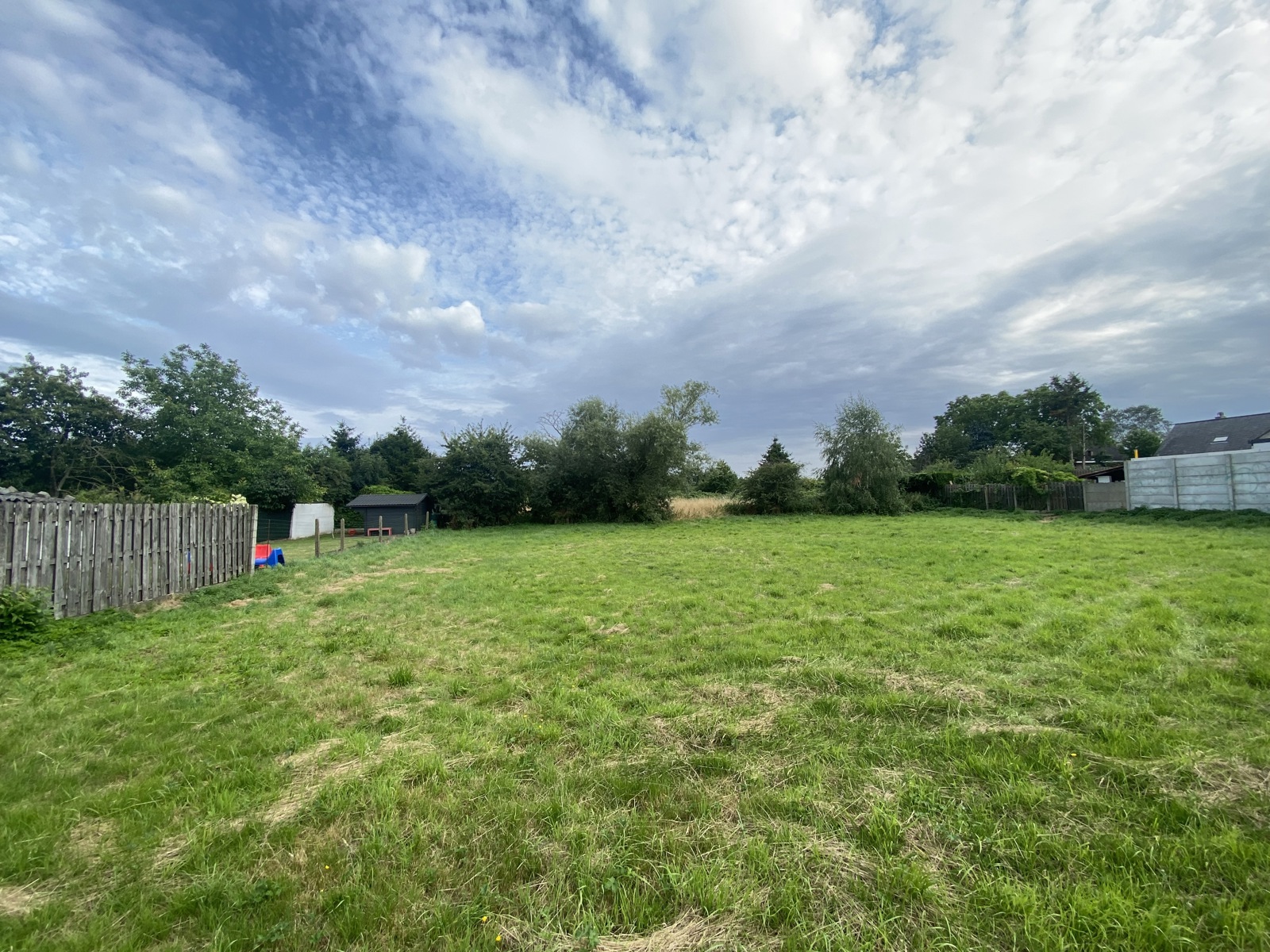 Mooi perceel bouwgrond van 5a 18ca - halfopen bebouwing - foto 1