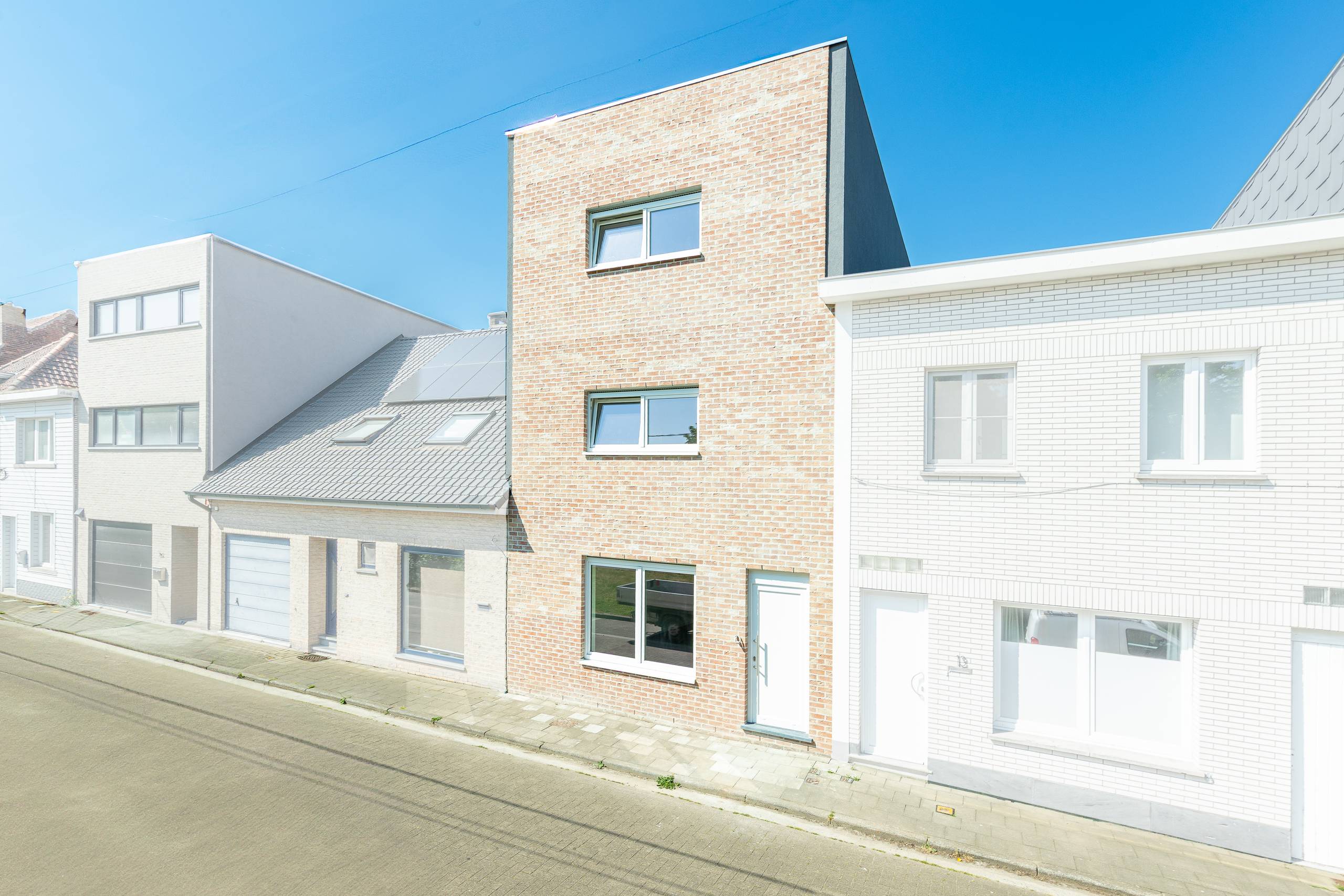 Maison à vendre à Zelzate avec 4 chambres - photo 1