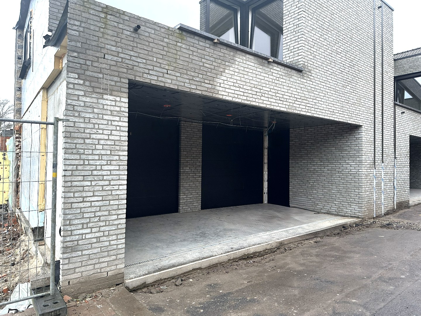 Gunstig gelegen garage centrum Torhout. - foto 3