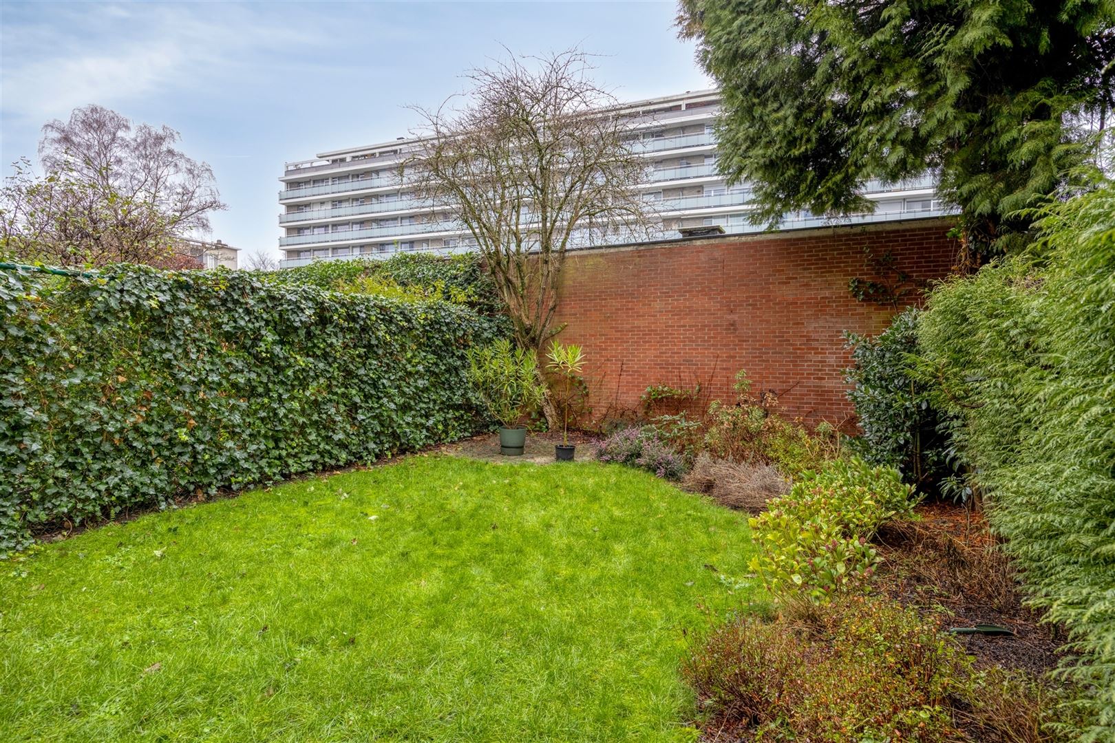 gernoveerd appartement met zonnige tuin nabij de Fruithoflaan - foto 3