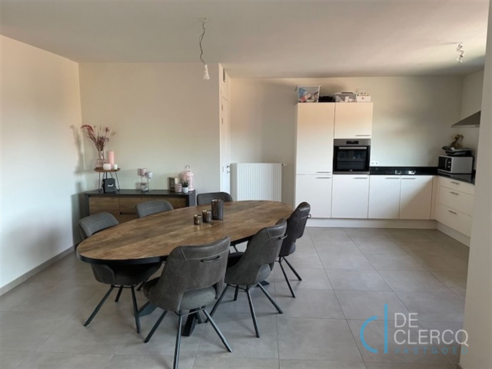 Ruim appartement TE HUUR in het centrum van Zeveneken! - foto 1