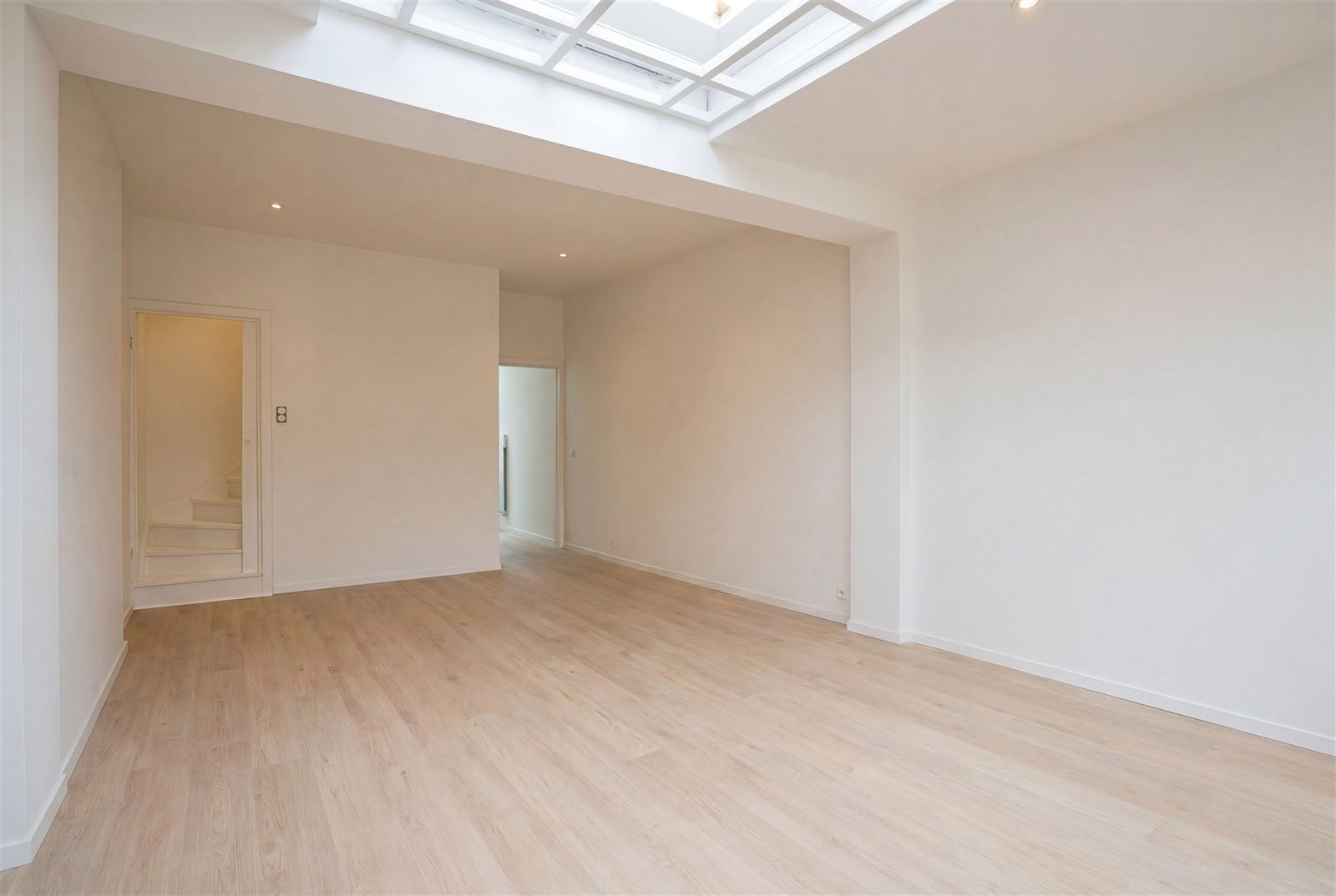 Woning met 3 slaapkamers en tuin in het centrum van Gent. - foto 3