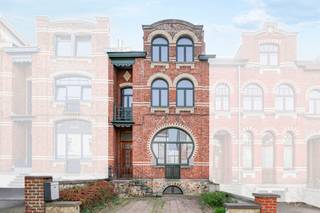 Au cœur d’Ottignies, à deux pas de la gare et de toutes les commodités, cette maison de caractère bénéficie d’une situation particulièrement...