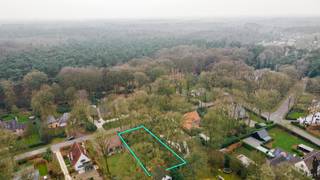 Bouwperceel van 1.000 m² gelegen in een rustige, residentiële gegeerde buurt het "Hertebos" te 's Gravenwezel.Dit perceel is fantastisch gelegen,...