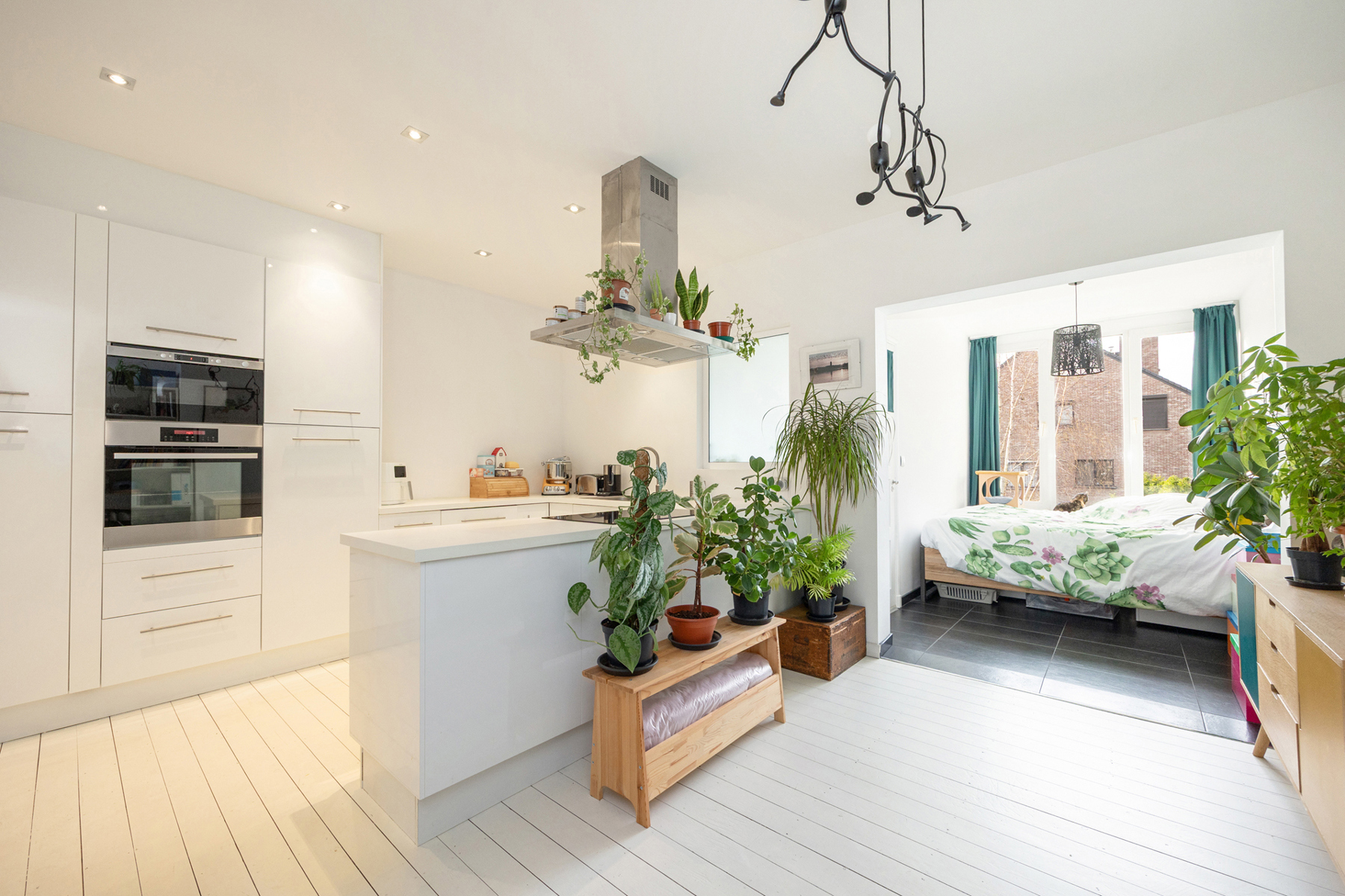 INSTAPKLAAR 1 SLAAPKAMER APPARTEMENT OP TOPLOCATIE - foto 5