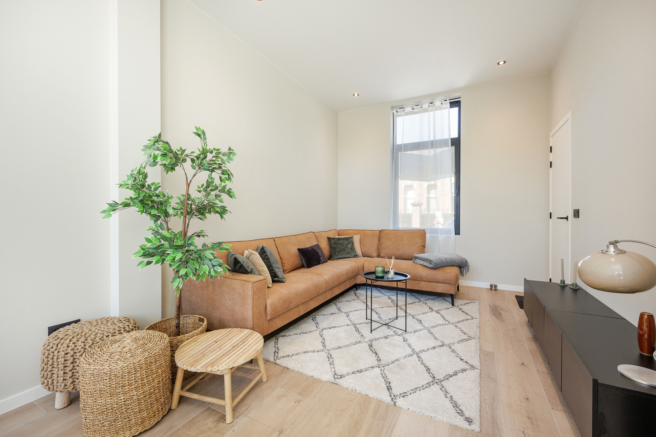 Luxueus gerenoveerde gezinswoning in hartje Geel. - foto 4