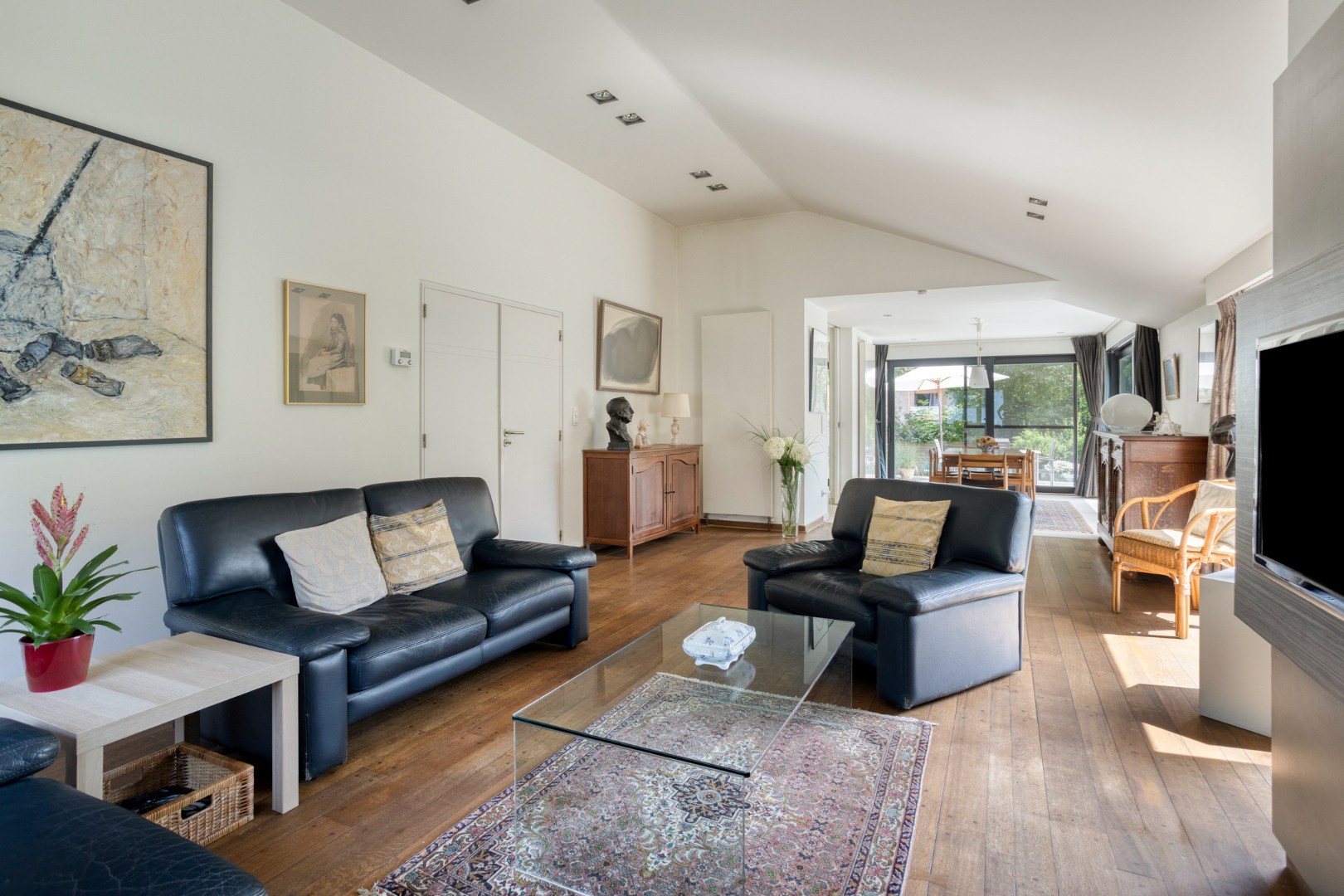 Ruime split-level gezinswoning op een prachtig perceel van 1.238 m² in de gegeerde wijk Elshout te Schoten - foto 4