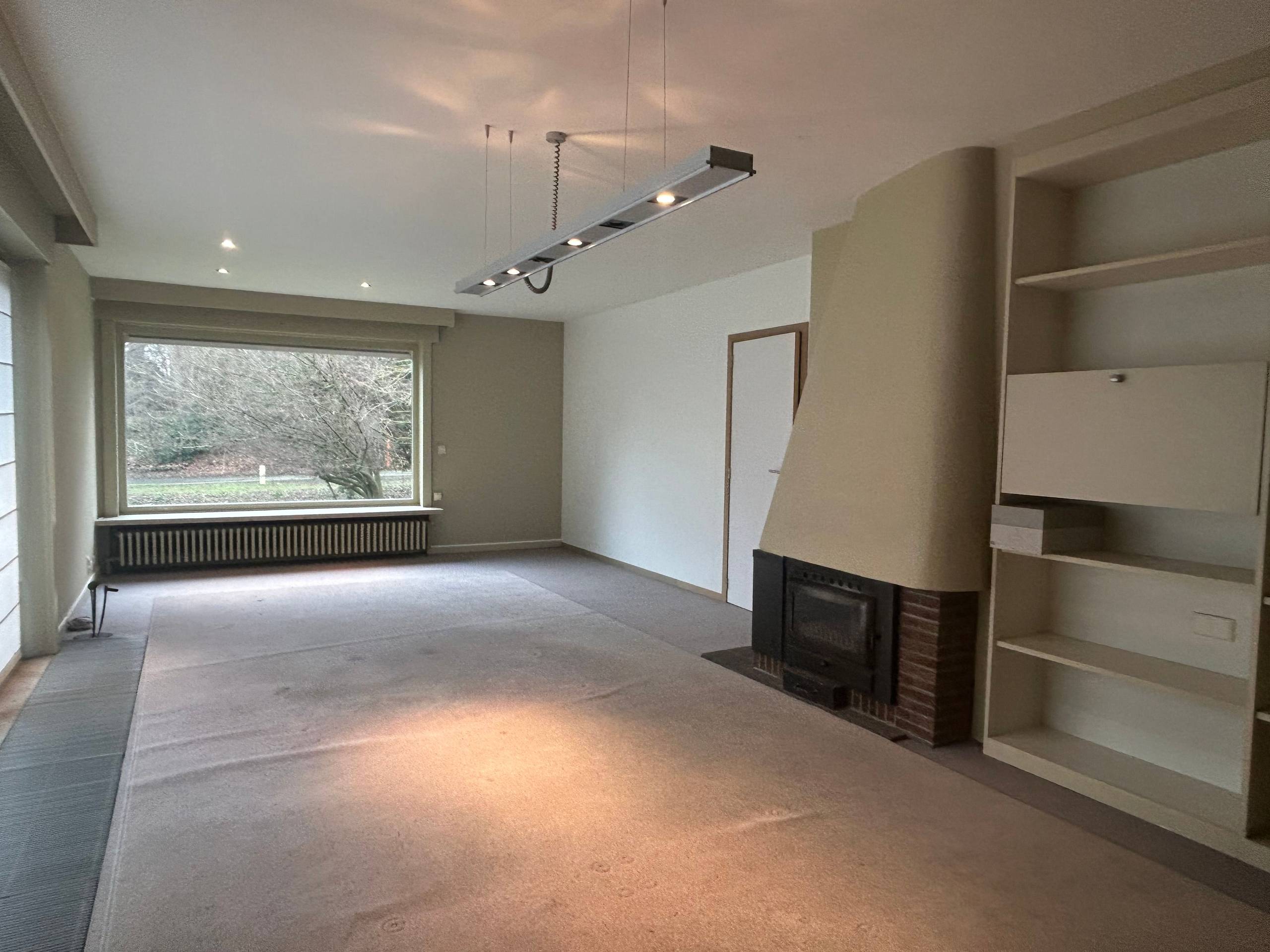 Vrijstaande woning met tal van mogelijkheden nabij het stadspark van Diksmuide - foto 3