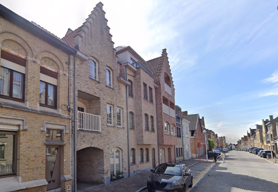 Goed gelegen garagebox vlakbij de Markt en de Kaai te Nieuwpoort - foto 1