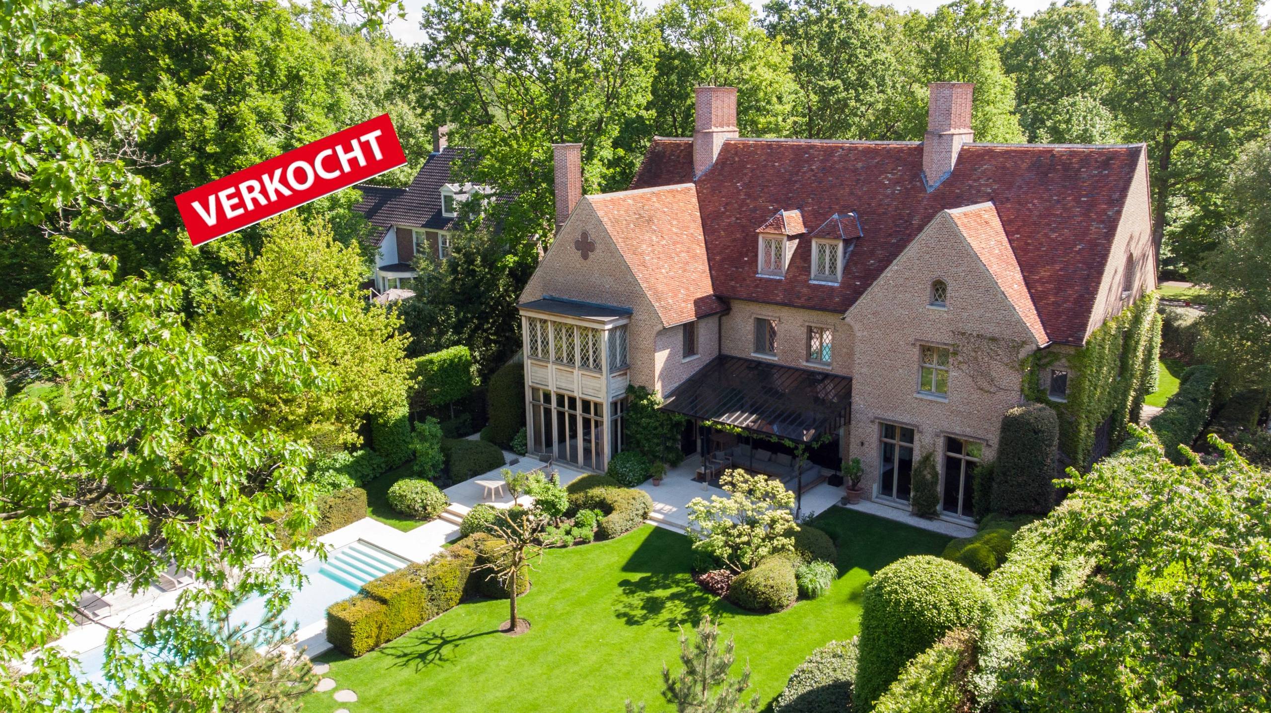 House for sale in Brasschaat with 4 bedrooms - photo 1