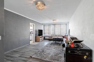 Lakborslei 374 (1e verd.) - Deurne Appartement (89 m²) met 2 slaapkamers in Deurne. Het pand is centraal gelegen, waardoor je je gemakkelijk in alle...