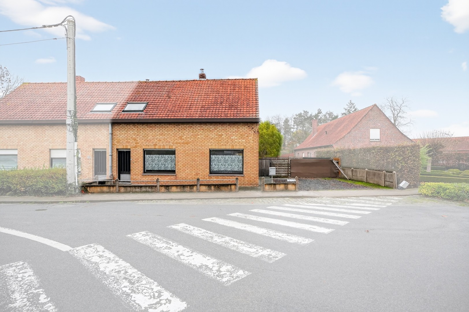 Maison à vendre à Woumen avec 4 chambres - photo 1