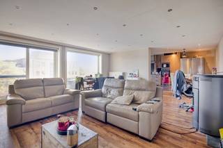Ruim 3-slaapkamer appartement (penthouse) in het centrum van Tienen met o.a. een bewoonbare oppervlakte 133 m², 3 slaapkamers, 2 terrassen,...