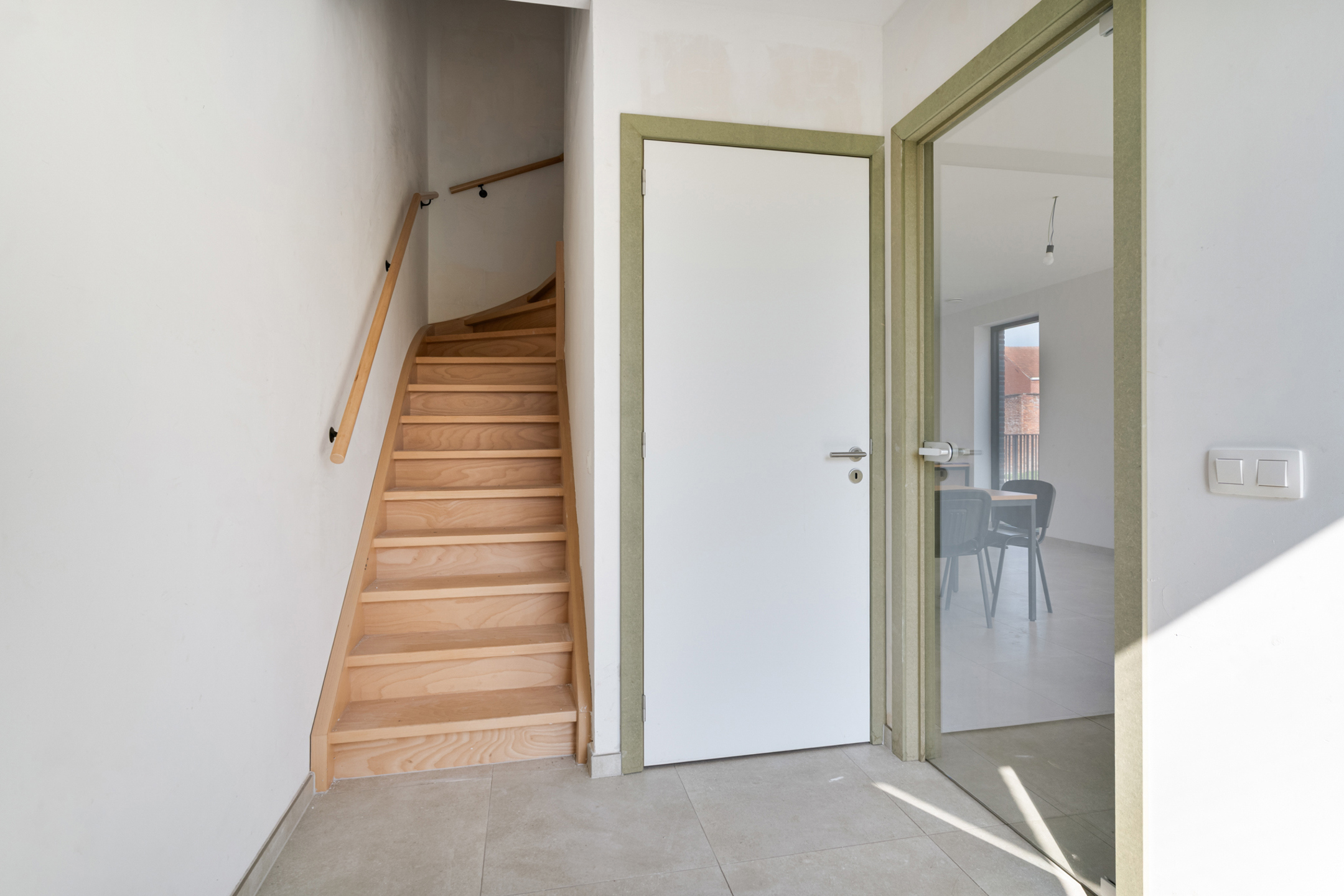 Nieuwbouwwoning met 3 slpks, tuin en ondergrondse parking - foto 3