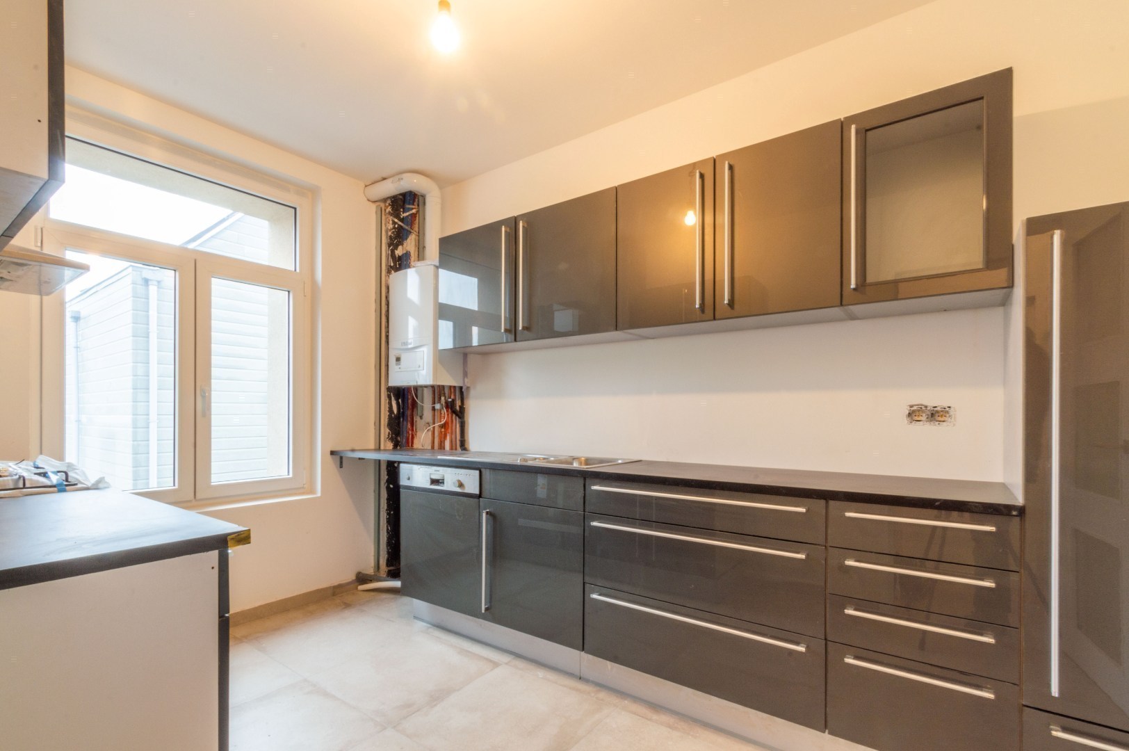 House for sale in Sint-Pieters-Leeuw with 4 bedrooms - photo 4