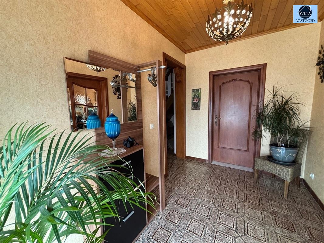 RUIME WONING MET 4 SLAAPKAMERS EN GARAGE IN RUSTIGE OMGEVING - foto 3