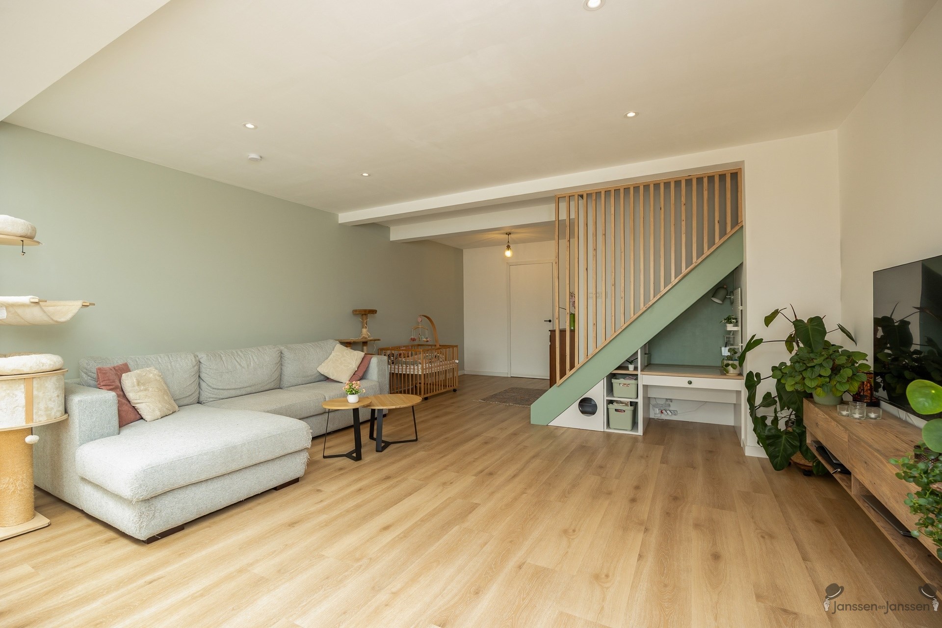 Instapklare, energiezuinige & volledig vernieuwde rijwoning - foto 4
