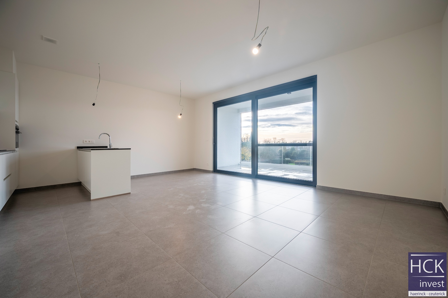 KRUISHOUTEM - Knap NIEUWBOUW APP. met 2 SLPK. en ruim zongeorienteerd terras - foto 2