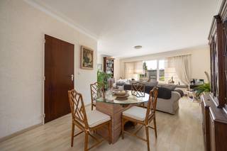 INDELING:Deze woning op de 2de verdieping combineert het comfort van wonen met de charme van een kleinschalige residentie met lage gemeenschappelijke...