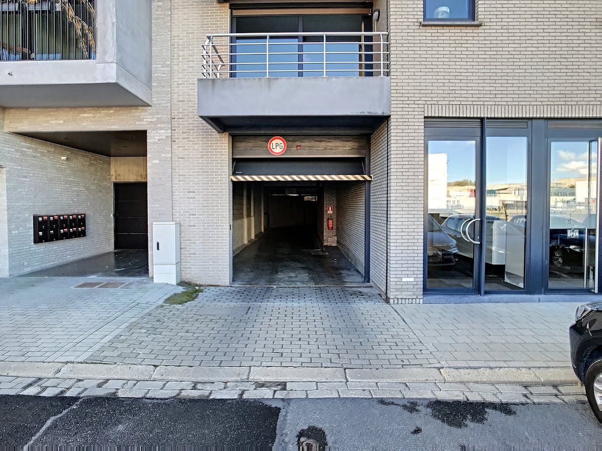 Garagebox te huur aan de Westkaai in Ieper - foto 4