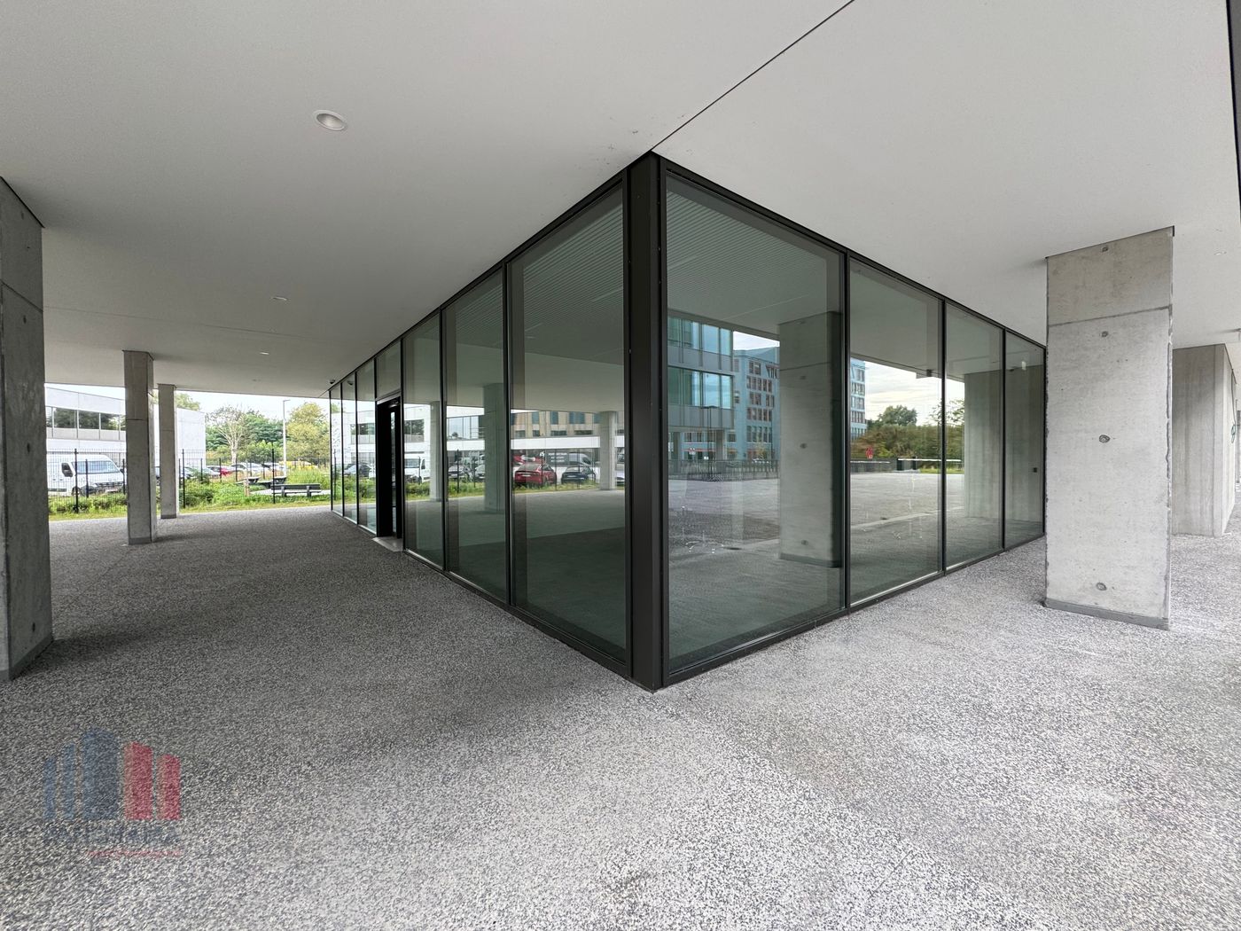 1.000 m² duurzame kantoren aan The Loop vlakbij het knooppunt E40/E17 - foto 3