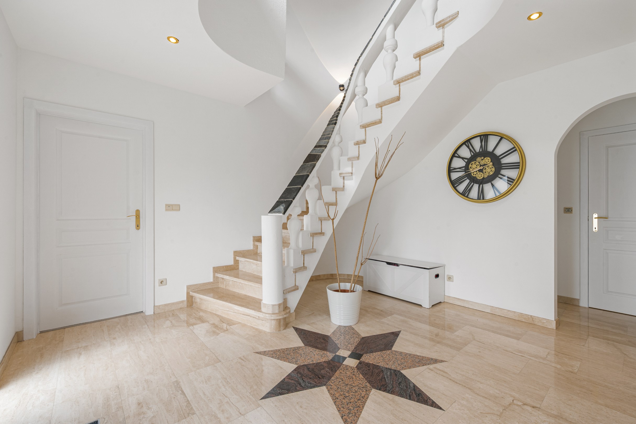 Ruime woning met 4 slpks en ingericht bijgebouw te Bocholt - foto 3