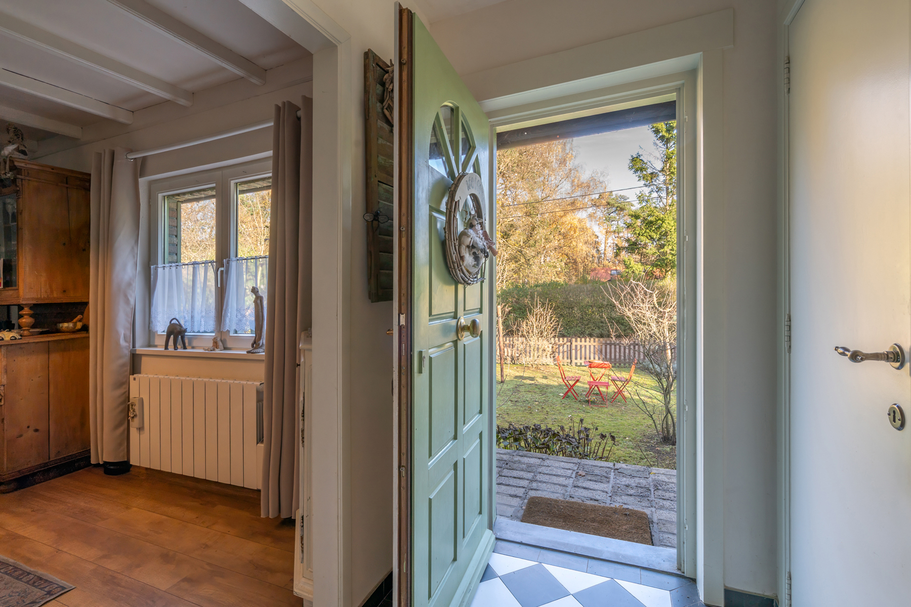 Wonen in alle rust: Degelijke en energiezuinige woning in woongebied met bosrijk karakter - foto 3