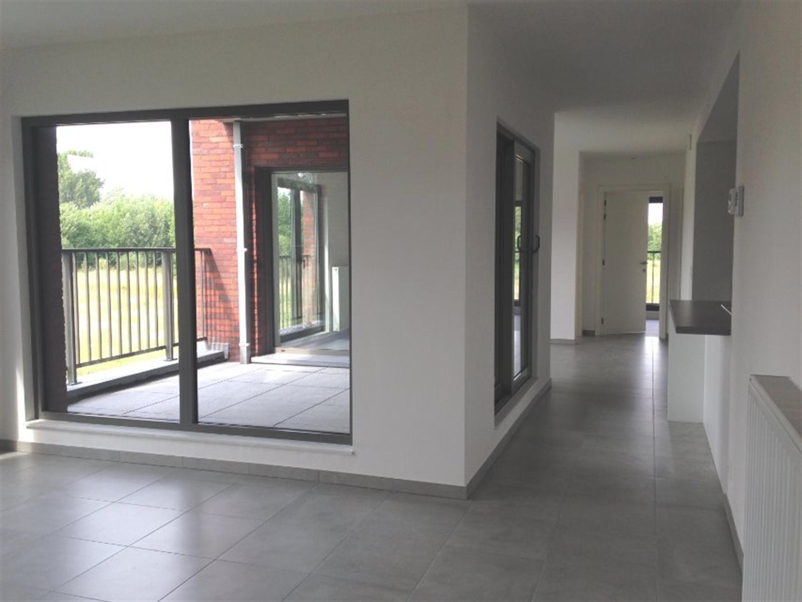 Appartement met 2 slpks, berging en autostaanplaats - foto 5