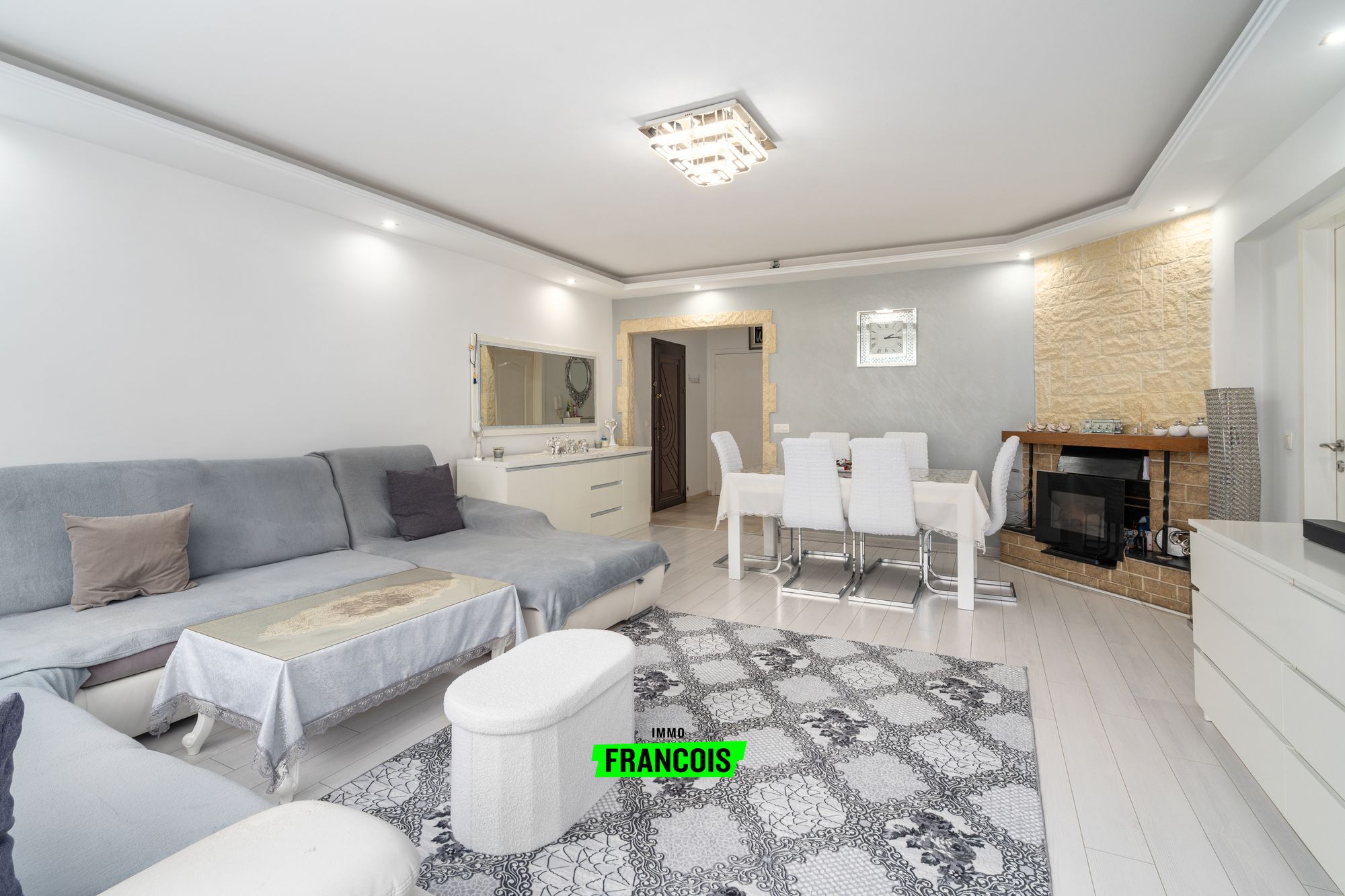 Instapklaar 2 slaapkamer appartement te Schaarbeek - foto 4