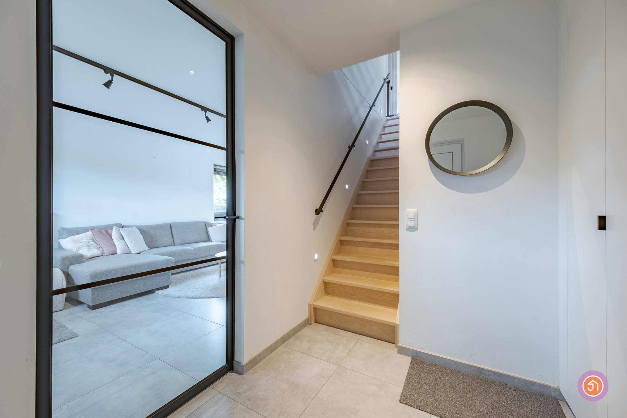 Halfopen nieuwbouwwoning in een rustige woonwijk - foto 2