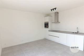 GESCHILDERDE PENTHOUSE IN HARTJE HASSELT MET 1 SLK + 2 TERRASSEN & PARKING Op wandelafstand van het stadscentrum van Hasselt, Hoofdstad van de Smaak...