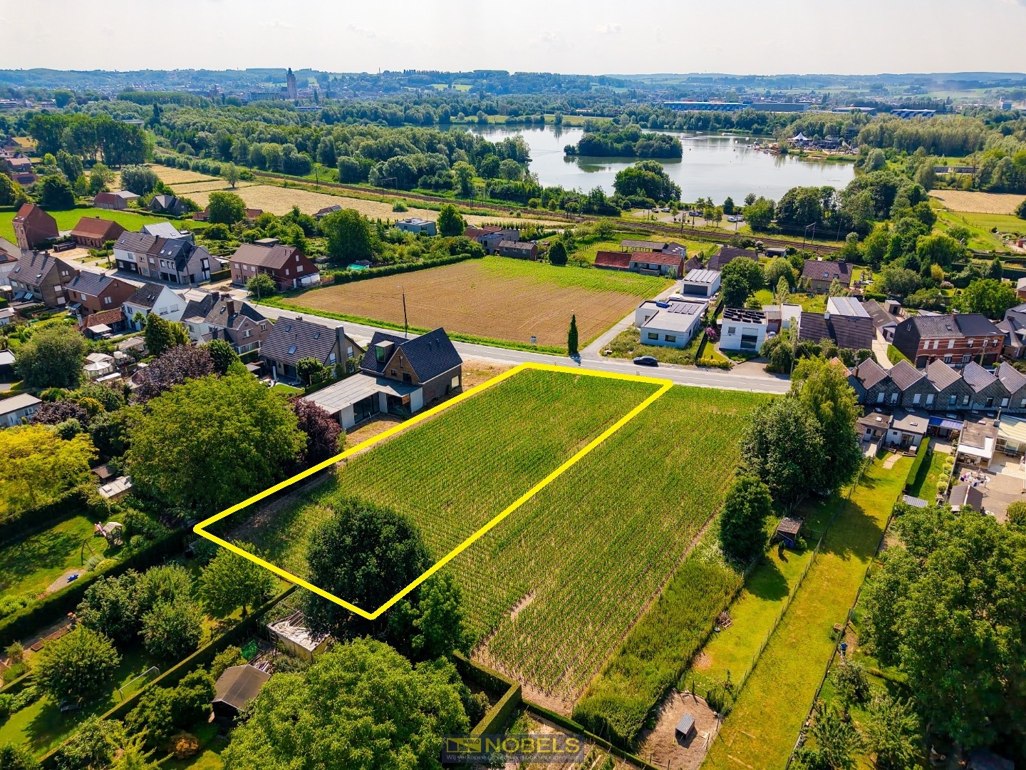 Te koop, residentieel gelegen projectgrond (1.366m² - straatbreedte van 20m) te Oudenaarde - foto 2