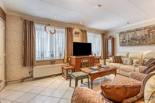 Charmant duplex appartement met 2 garages vlakbij het bruisende centrum van BoomWelkom in Boom een levendige gemeente, waar het heerlijk wonen is...