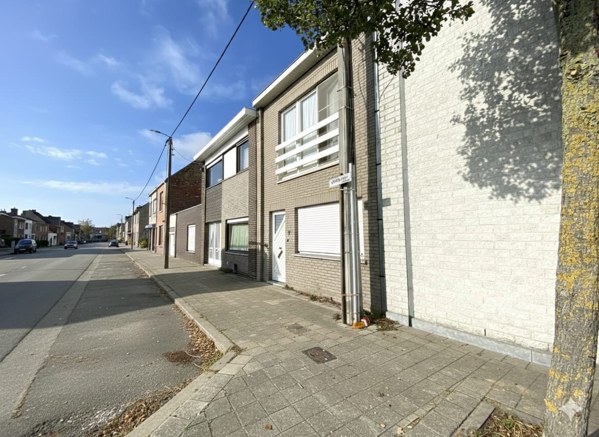 Maison à louer à Harelbeke avec 3 chambres - photo 1