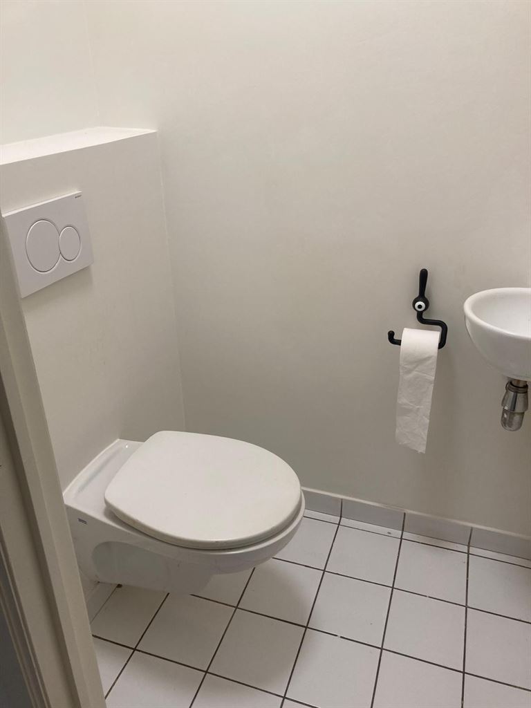 Gezellig dakappartement met 1 slaapkamer vlakbij de Markt. - foto 5