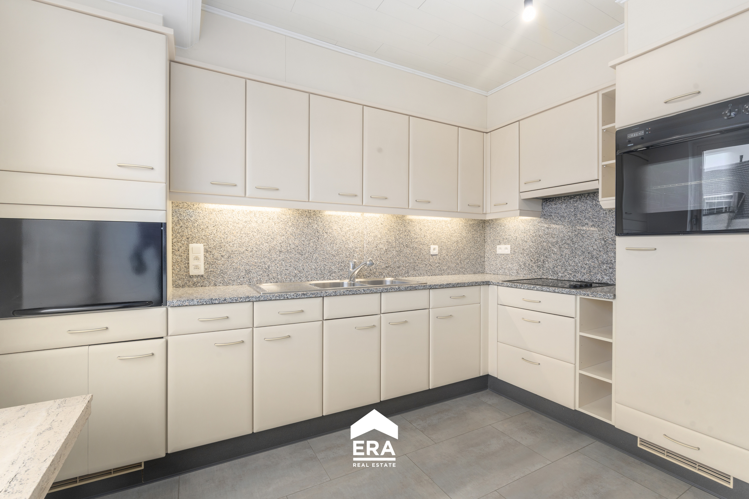 gezellig appartement centrum Eeklo met 2 slpks en terras! - foto 5