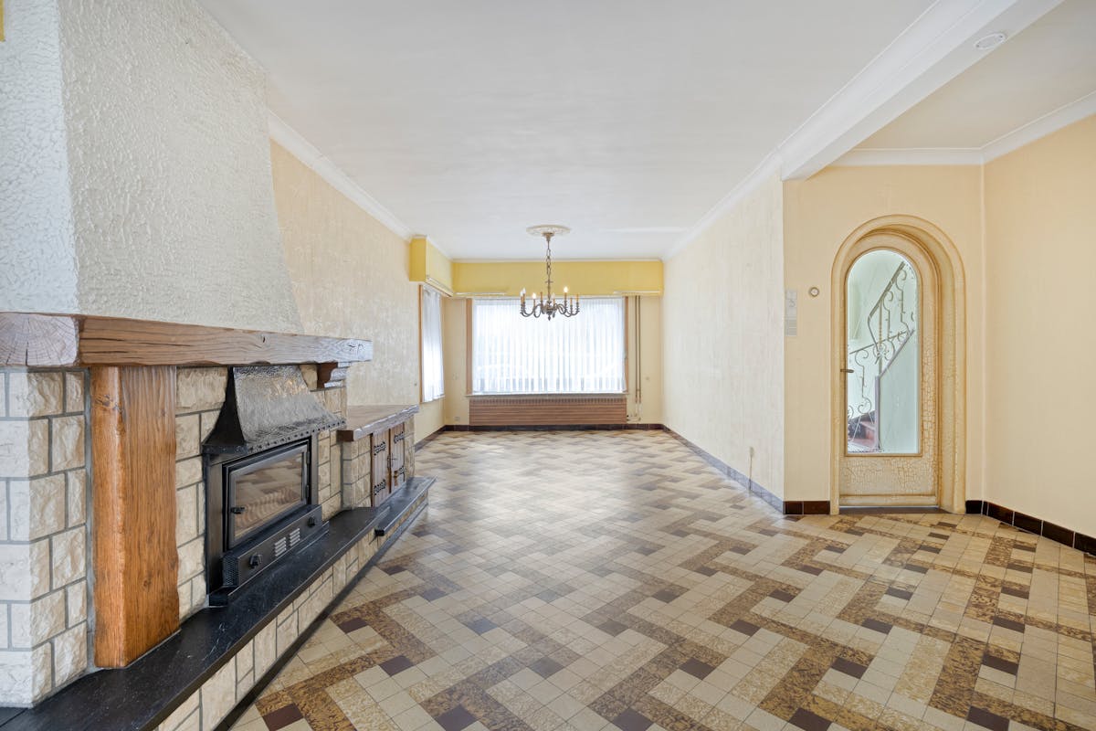 Cozy semi-detached building with lots of potential for sale. - photo 5