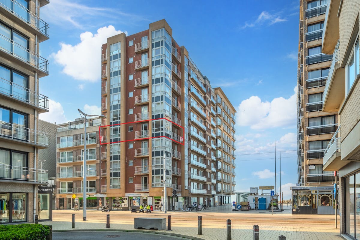 Lichtrijk hoekappartement met 3 slaapkamers op topligging! - foto 1