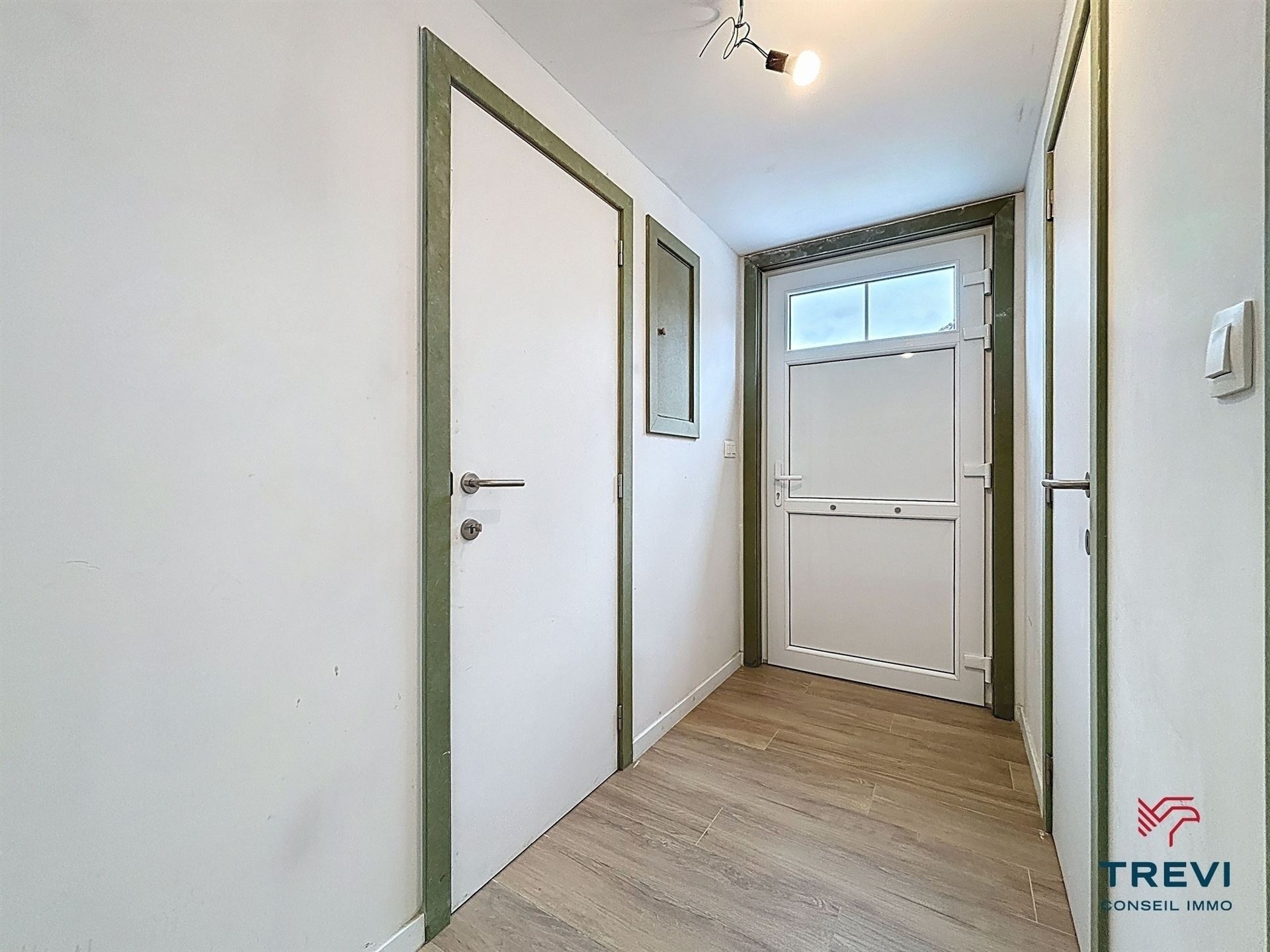 Magnifique villa offrant de beaux espaces et 4 ch  - photo 5