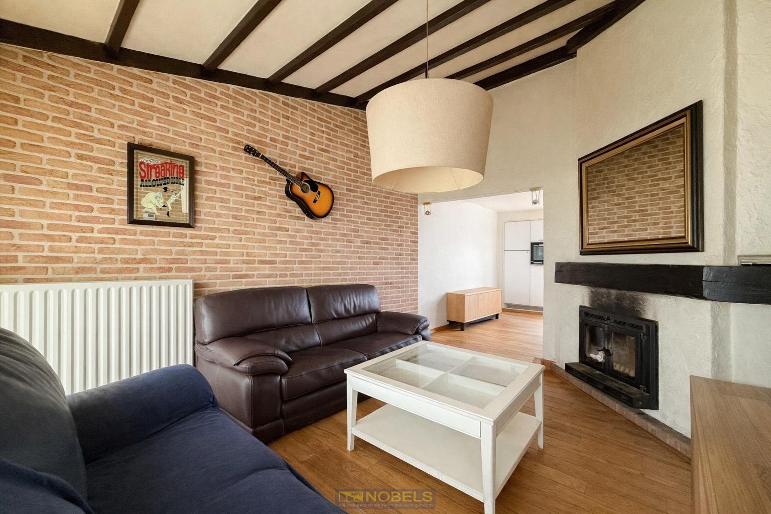 Te koop, kindvriendelijk gelegen woning met tuin, garage en carport. - foto 3