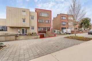 Op zoek naar een aantrekkelijk opbrengstpand op een gunstige locatie te Tienen dat meteen rendement én toekomstpotentieel biedt? Dan is dit...